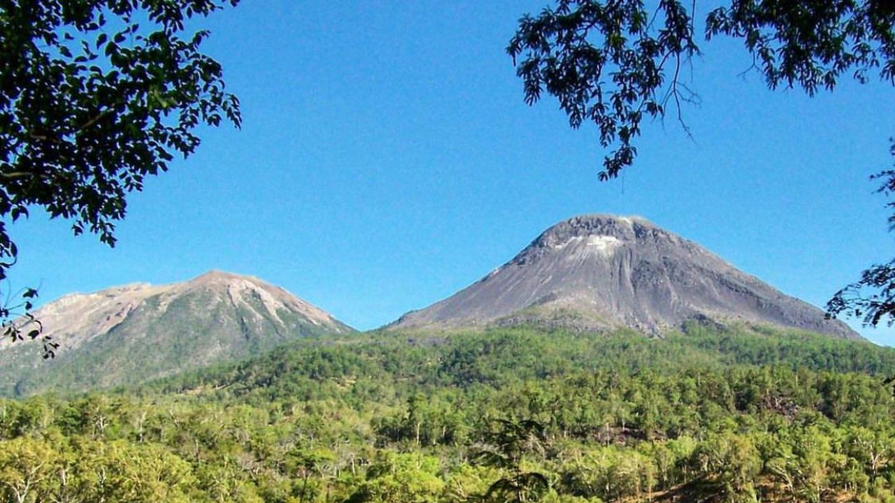 Gunung Egon View 1